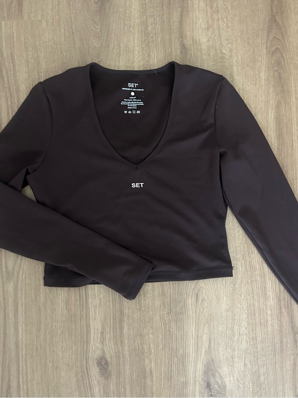 SET Active luxform v neck long sleeve - Picture 2 of 4